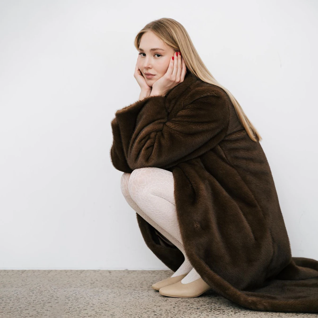 Neo Mint 2024 Winter Luxury Faux Mink Fur Coat Women Iconic Brand Long Outerwear Jacket Crystal Hooks Street Style Warm Overcoat