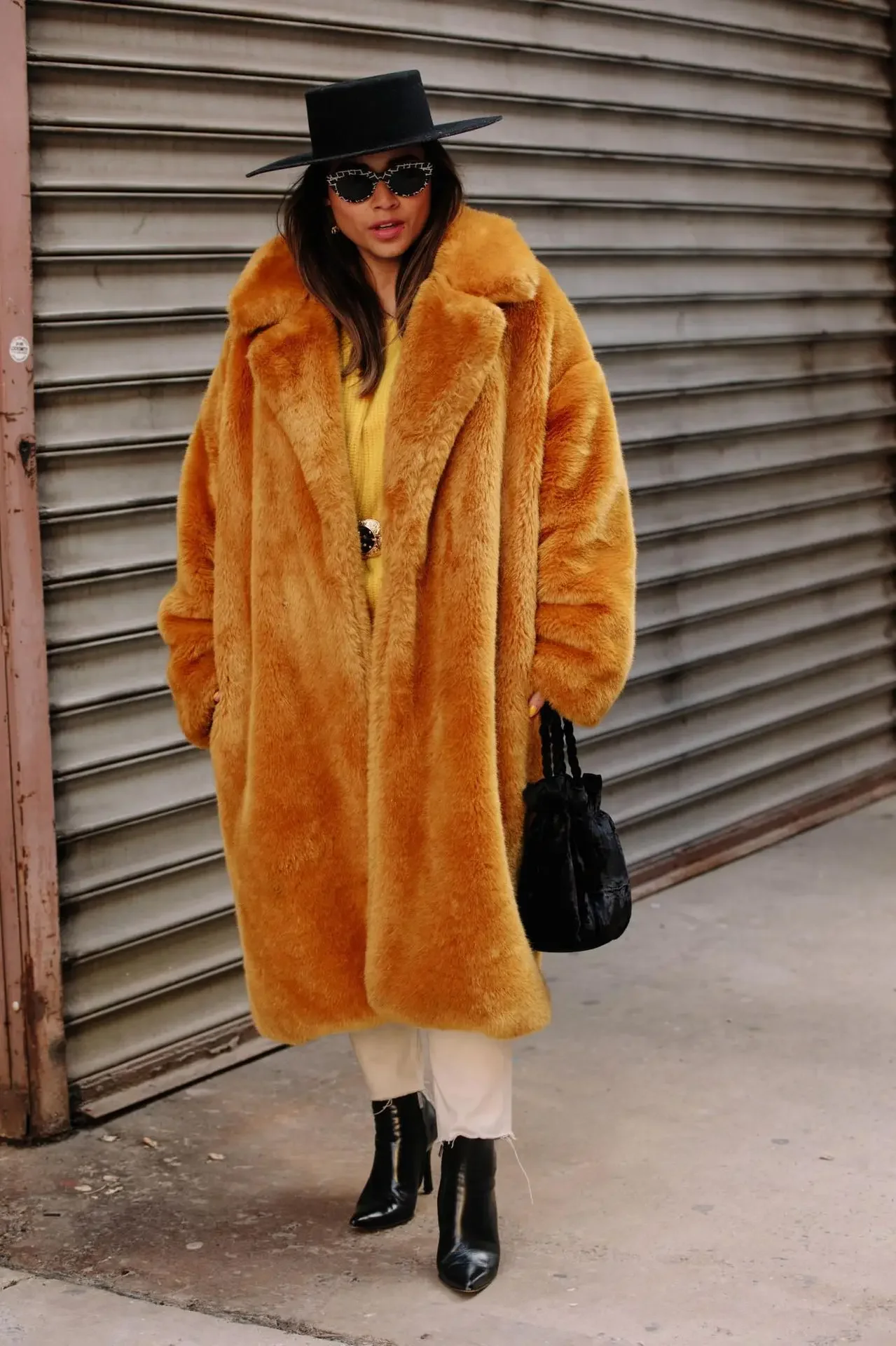 2026 Faux Fur Maxi Jacket Women Thick Belt Autumn Winter Coat Long Warm Luxury Belt Fur Black Parkas Bontjas Furry Outerwear