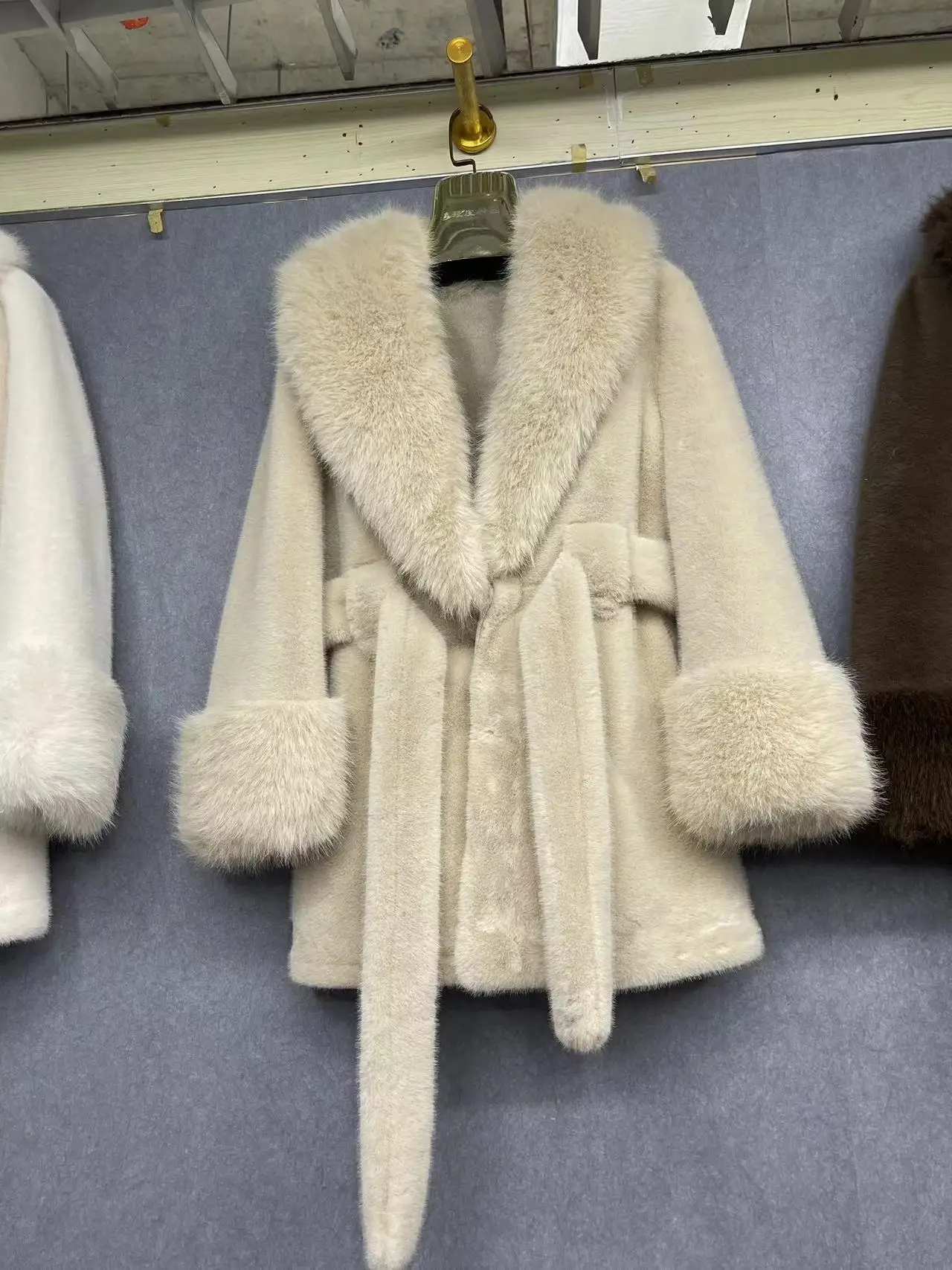 Coats Faux Fox Fur Women Thick Warm Long Coat Turn Down Collar Maxi Warm Jackets Thick Elegant Coat Belt Outerwear Autumn Winter