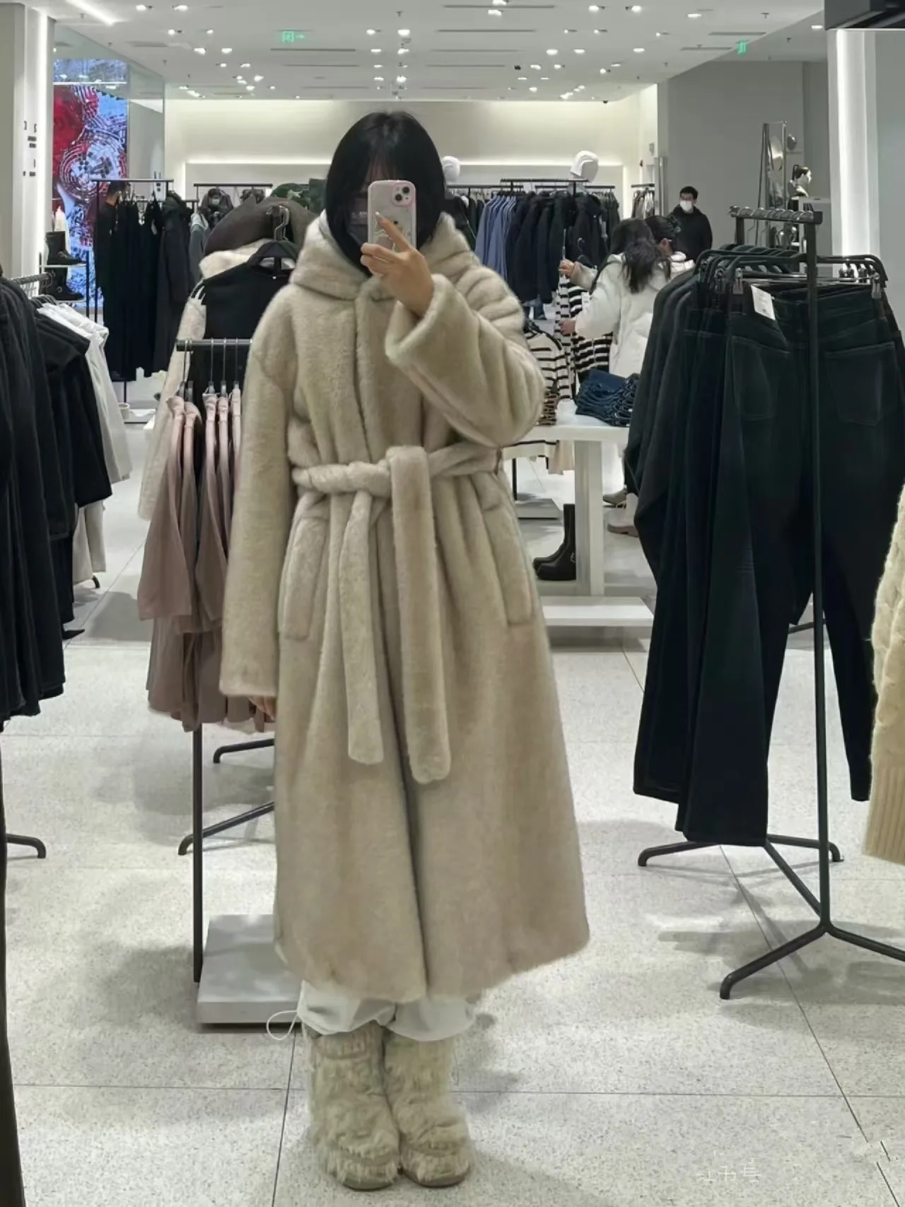 2025 Luxury Brand Hooded Faux Fur Coat Women Plus Long Warm Thick Winter Mink Fur Outerwear High-End Furry Belts Fur Overcoat