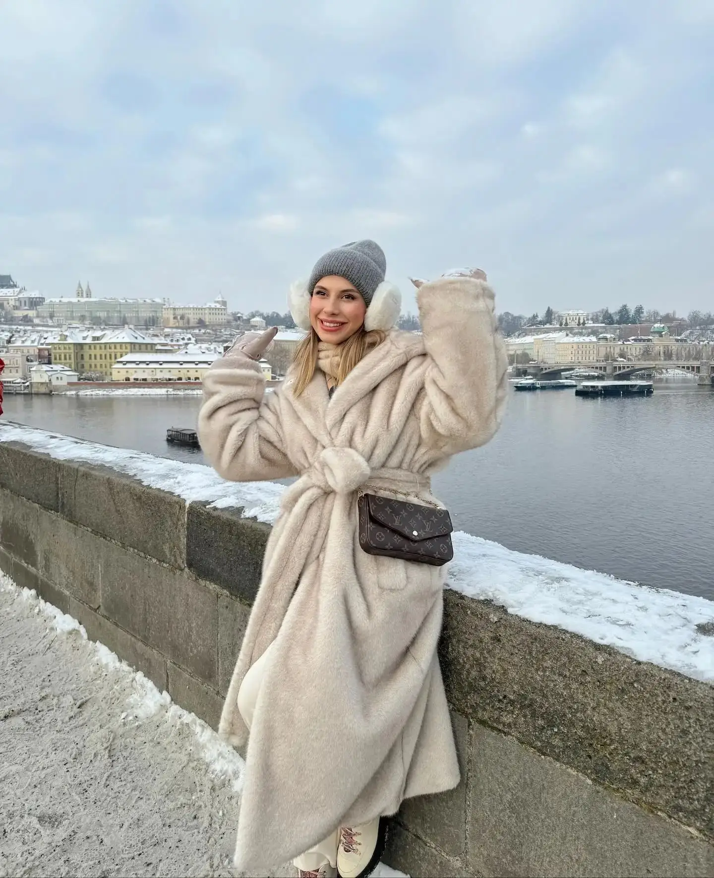 2025 Luxury Brand Hooded Faux Fur Coat Women Plus Long Warm Thick Winter Mink Fur Outerwear High-End Furry Belts Fur Overcoat