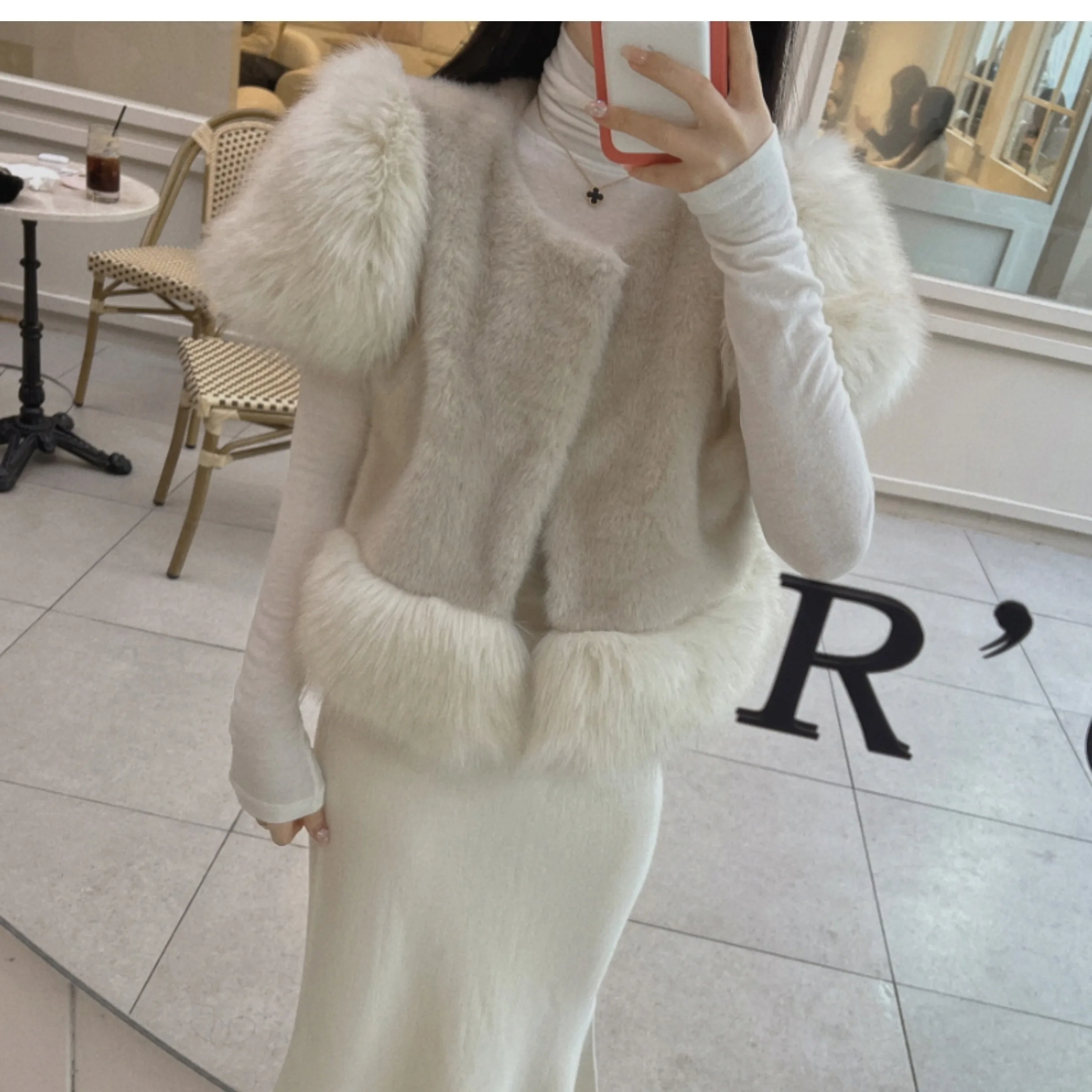 South korea Dongdaemun Autumn and Winter New Retro Sweet Fur Fur Vest Patchwork Heavy Industry Imitation Fox Fur Outerwear Women