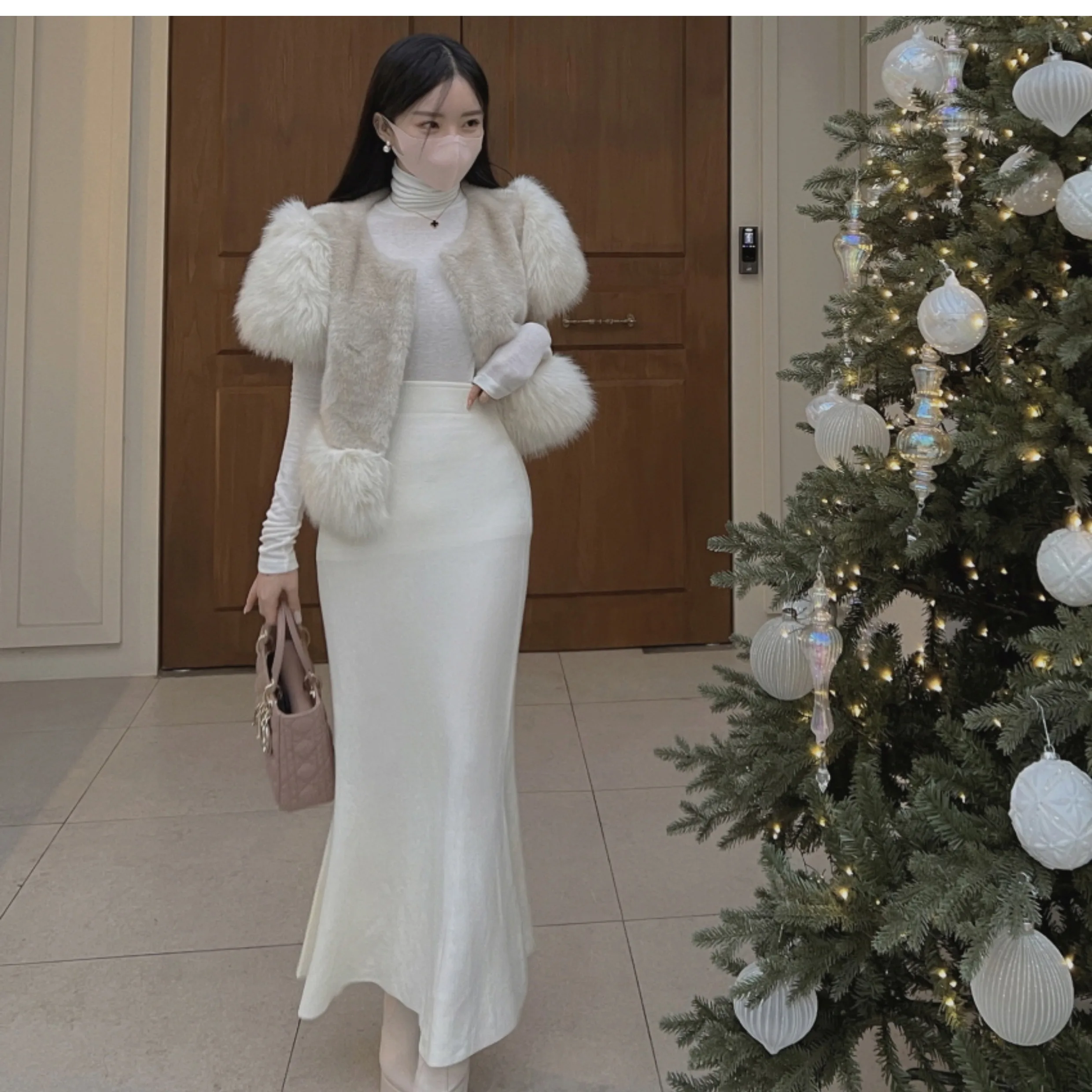 South korea Dongdaemun Autumn and Winter New Retro Sweet Fur Fur Vest Patchwork Heavy Industry Imitation Fox Fur Outerwear Women