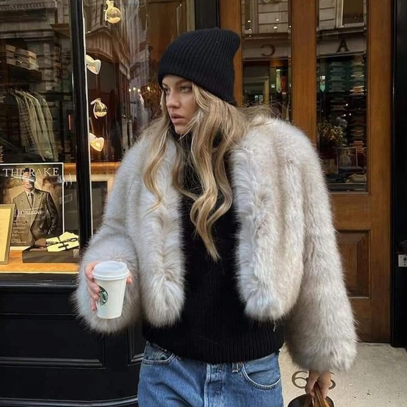 Iconic Street Fashion Week Luxury Brand Gardient Cropped Faux Fur Coat Women Winter 2024 Hot Cool Girls Fluffy Short Fur Jacket