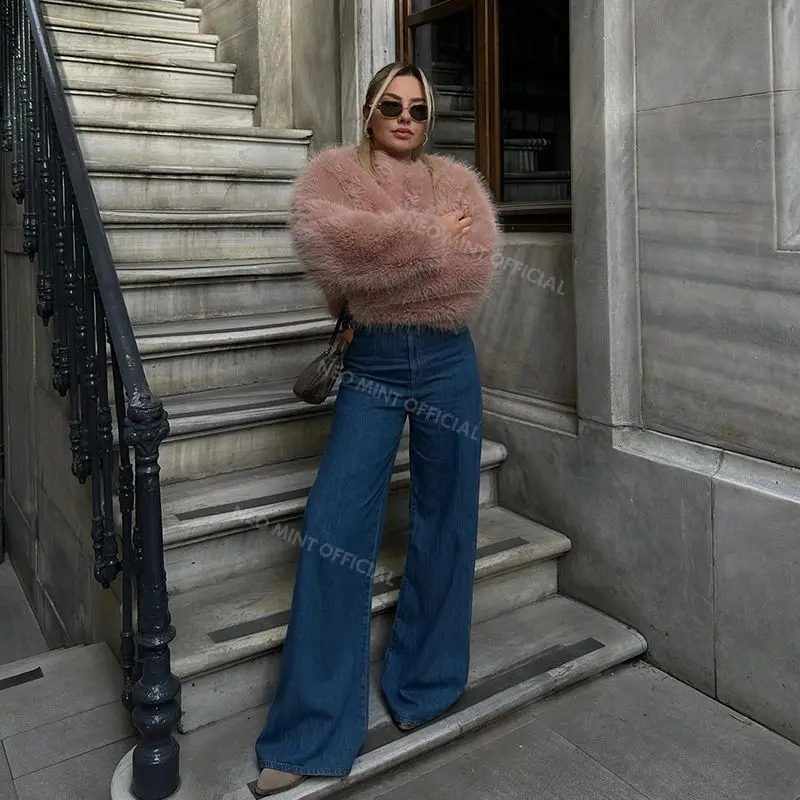 Iconic Street Fashion Week Luxury Brand Gardient Cropped Faux Fur Coat Women Winter 2024 Hot Cool Girls Fluffy Short Fur Jacket