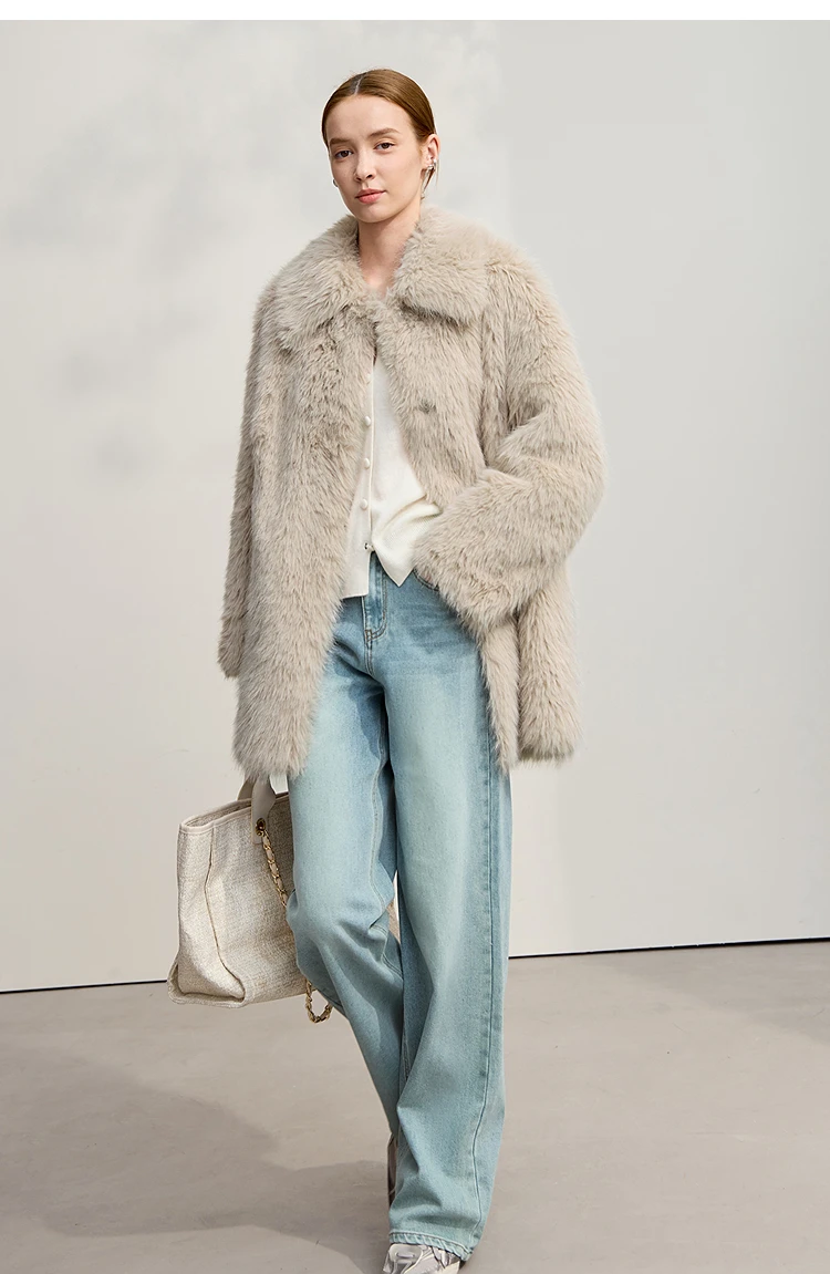 AMII Winter Fur Coat 2025 Autumn New Turn-Down Collar Versatile Coat Woman Long Sleeves Loose Casual Women's Outerwear 12554008