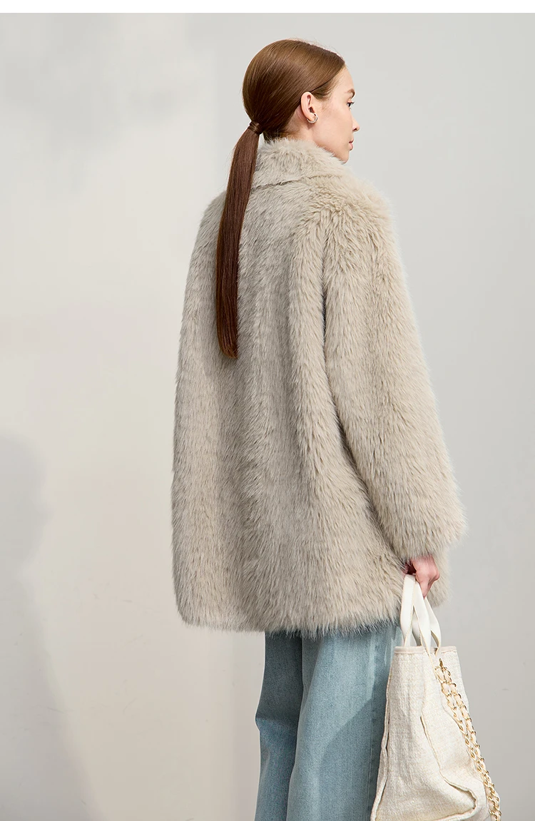 AMII Winter Fur Coat 2025 Autumn New Turn-Down Collar Versatile Coat Woman Long Sleeves Loose Casual Women's Outerwear 12554008