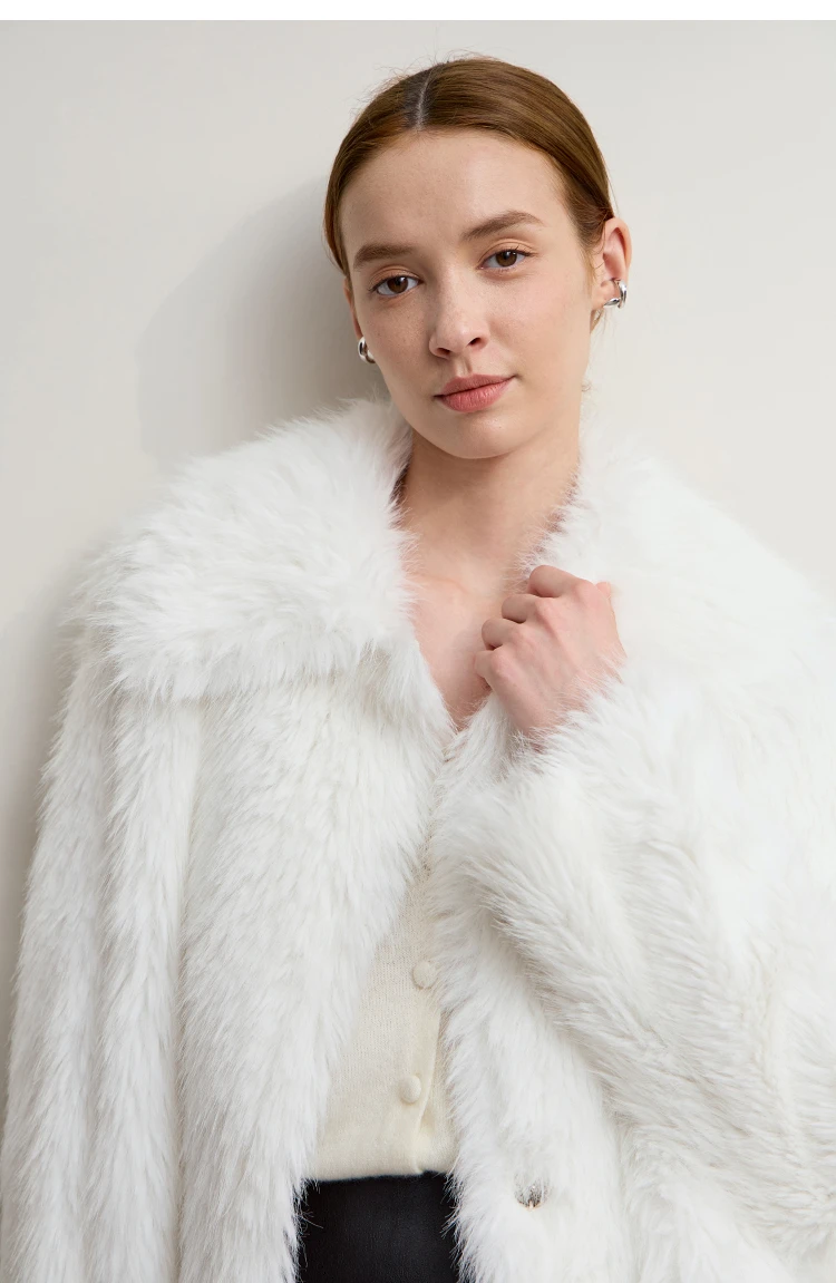AMII Winter Fur Coat 2025 Autumn New Turn-Down Collar Versatile Coat Woman Long Sleeves Loose Casual Women's Outerwear 12554008
