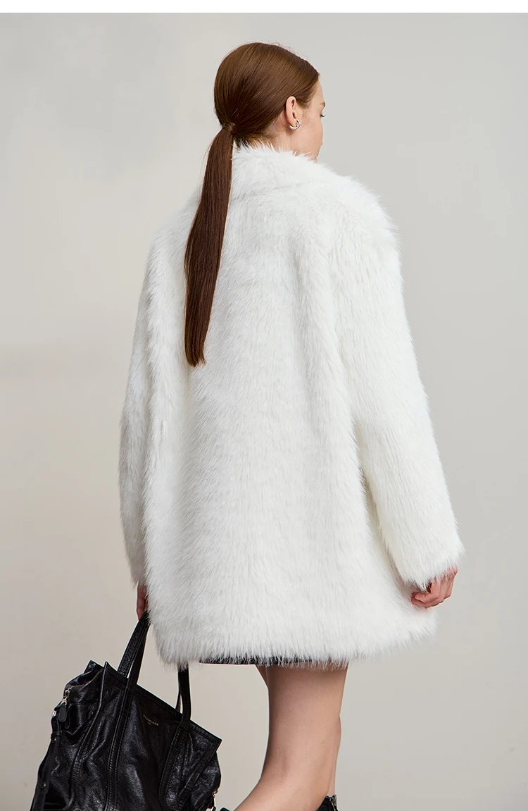 AMII Winter Fur Coat 2025 Autumn New Turn-Down Collar Versatile Coat Woman Long Sleeves Loose Casual Women's Outerwear 12554008