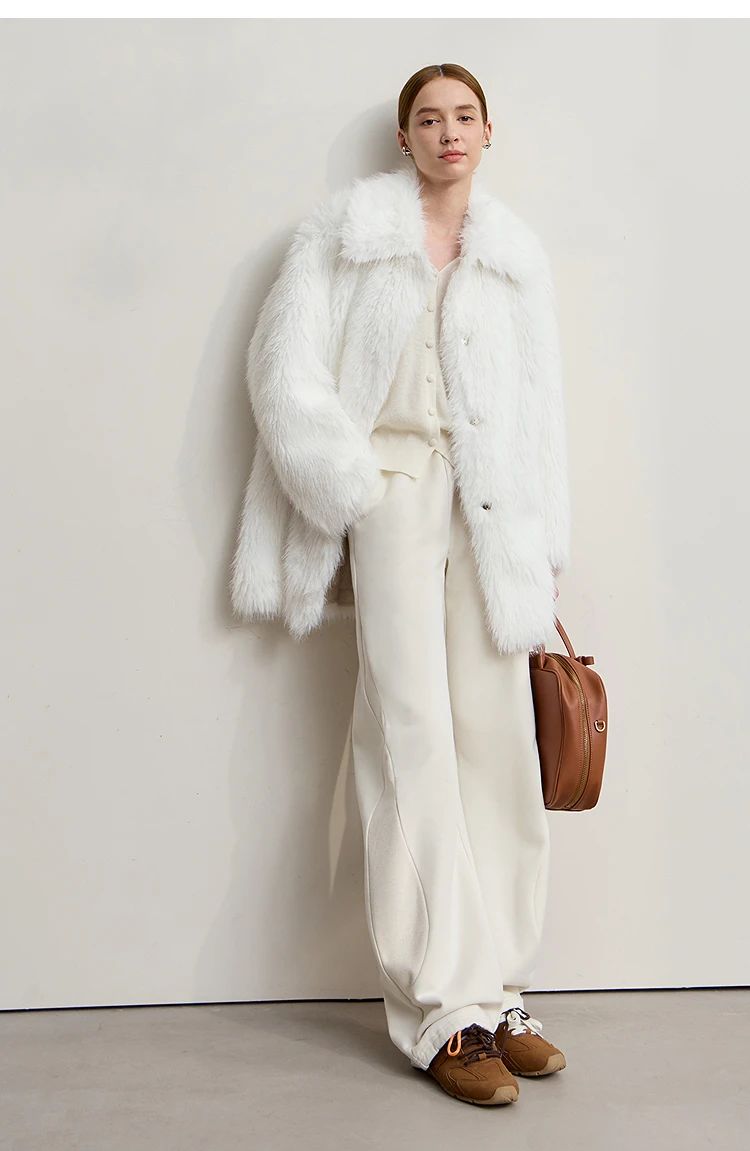 AMII Winter Fur Coat 2025 Autumn New Turn-Down Collar Versatile Coat Woman Long Sleeves Loose Casual Women's Outerwear 12554008