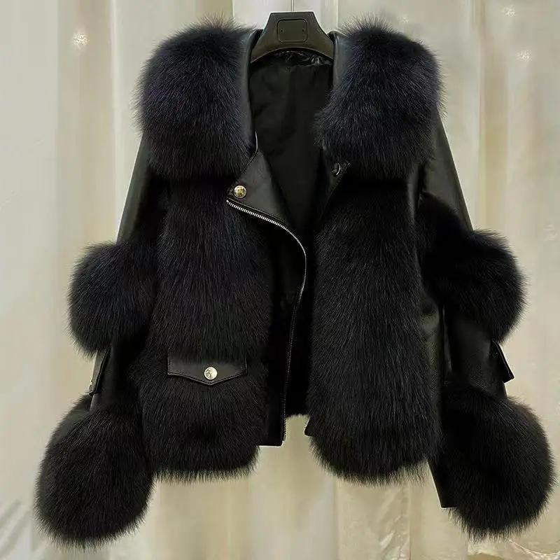 2026 Winter New Fashion Imitation Fox Fur Short Young Coat Fashion Temperament Motorcycle style fur Coats Warm Female Parkas