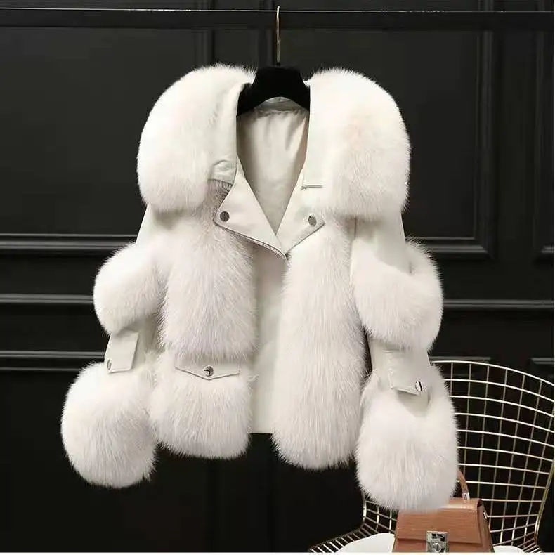 2026 Winter New Fashion Imitation Fox Fur Short Young Coat Fashion Temperament Motorcycle style fur Coats Warm Female Parkas