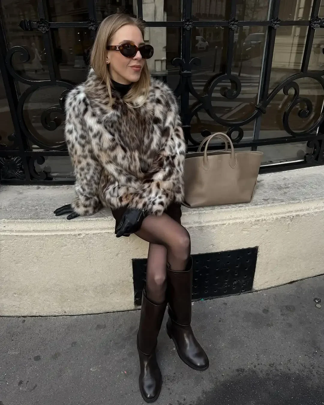 Lady Leopard Print Lapel Fur Coat Women Elegant Single Breasted Loose Jacket Fashionable Daily Commuting Office Outerwear 2025