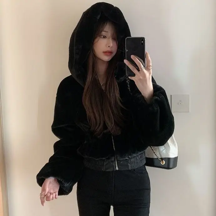 Luxury Short Faux Rabbit Fur Coat Women Crop Top Winter Thicken Warm Clothing Small Furry Hooded Faux Fur Jacket Fluffy Jackets
