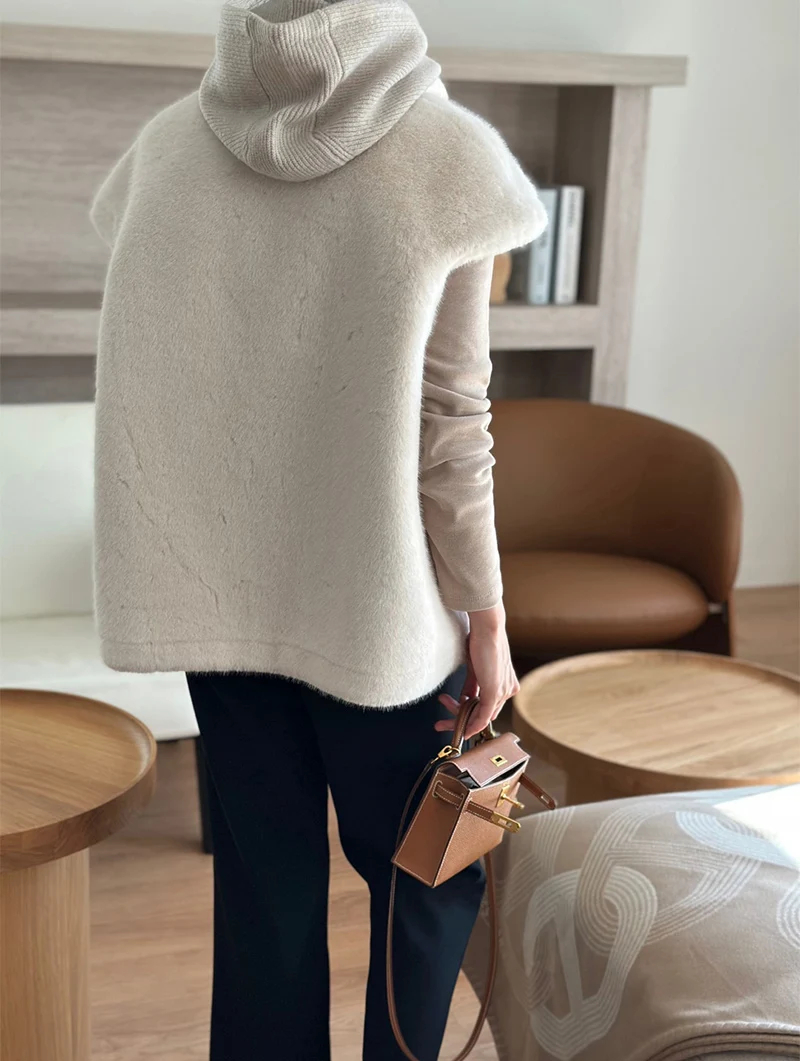 New Arrivals Faux Mink Fur Women Coat Winter Fall Warm Turtle Neck Petal Sleeves Korean Fashion Girls Faux Fur Jacket