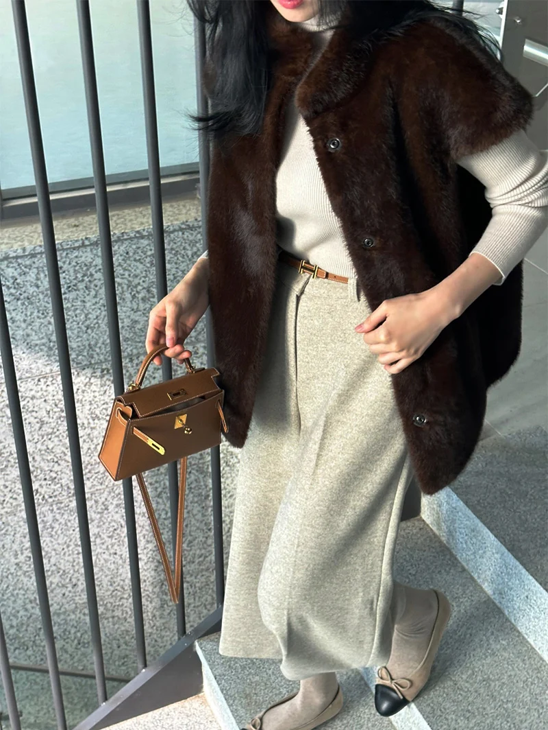 New Arrivals Faux Mink Fur Women Coat Winter Fall Warm Turtle Neck Petal Sleeves Korean Fashion Girls Faux Fur Jacket