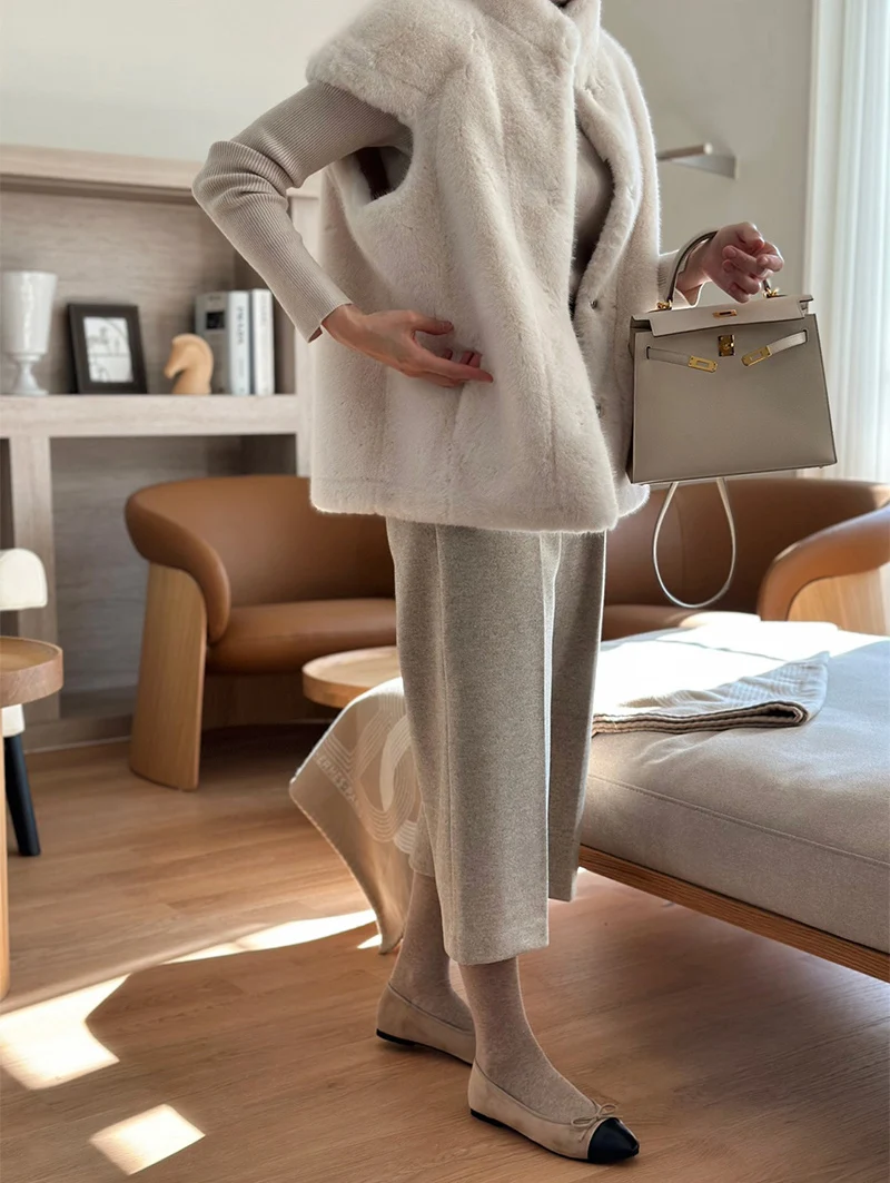 New Arrivals Faux Mink Fur Women Coat Winter Fall Warm Turtle Neck Petal Sleeves Korean Fashion Girls Faux Fur Jacket