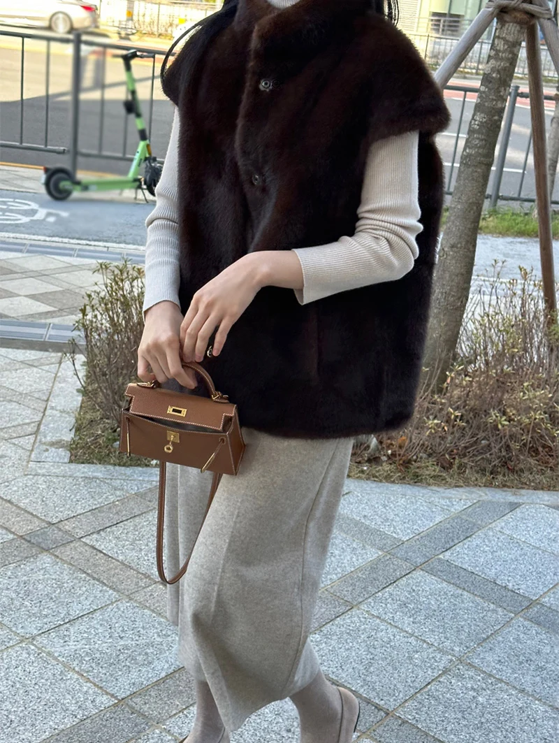 New Arrivals Faux Mink Fur Women Coat Winter Fall Warm Turtle Neck Petal Sleeves Korean Fashion Girls Faux Fur Jacket