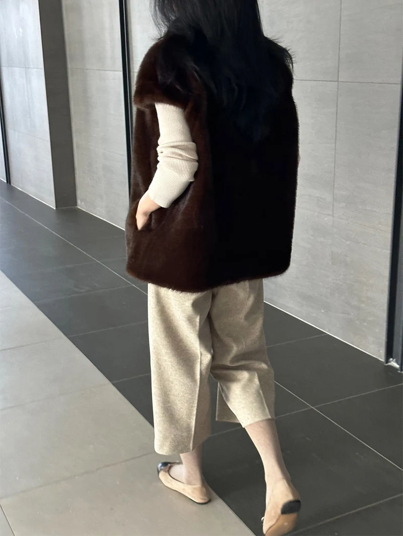 New Arrivals Faux Mink Fur Women Coat Winter Fall Warm Turtle Neck Petal Sleeves Korean Fashion Girls Faux Fur Jacket
