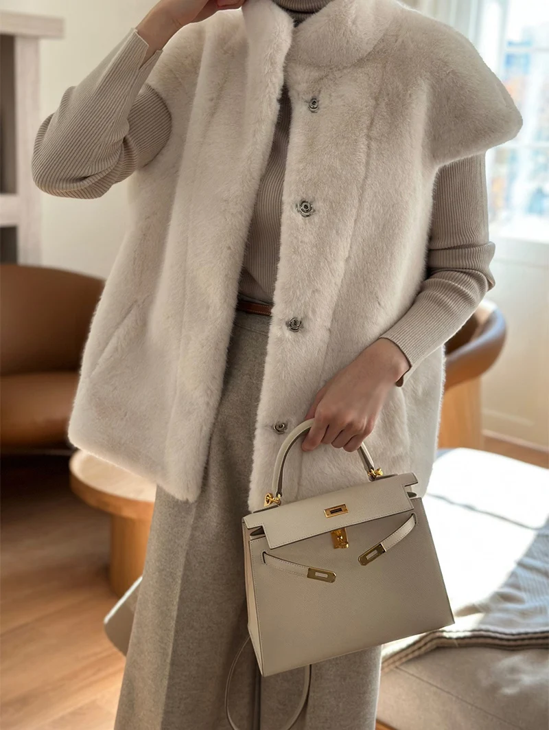 New Arrivals Faux Mink Fur Women Coat Winter Fall Warm Turtle Neck Petal Sleeves Korean Fashion Girls Faux Fur Jacket