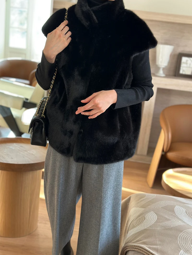 New Arrivals Faux Mink Fur Women Coat Winter Fall Warm Turtle Neck Petal Sleeves Korean Fashion Girls Faux Fur Jacket