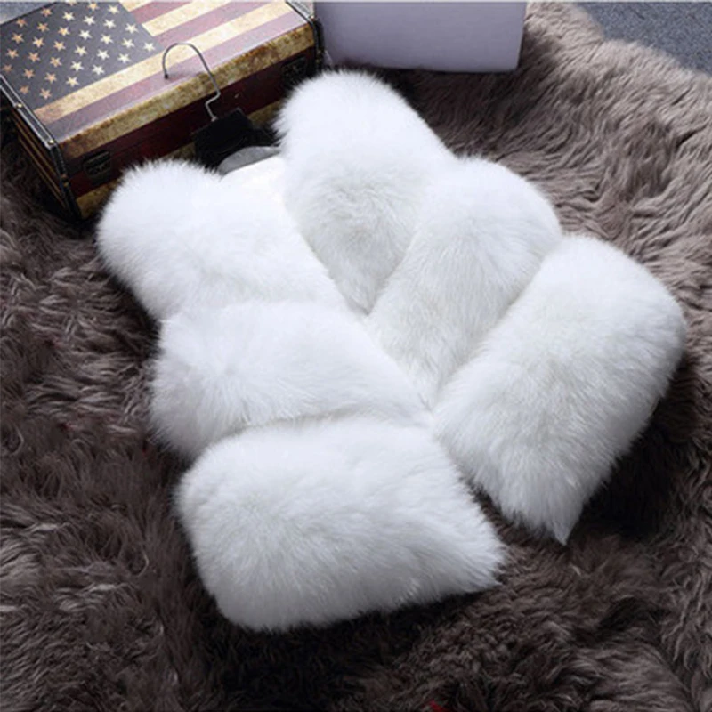 HJQJLJLS 2022 Autumn Winter Thick Warm Faux Fur Vest Women High Quality Fashion O-Neck Short Fur Coat Female Jacket Fuzzy Coat