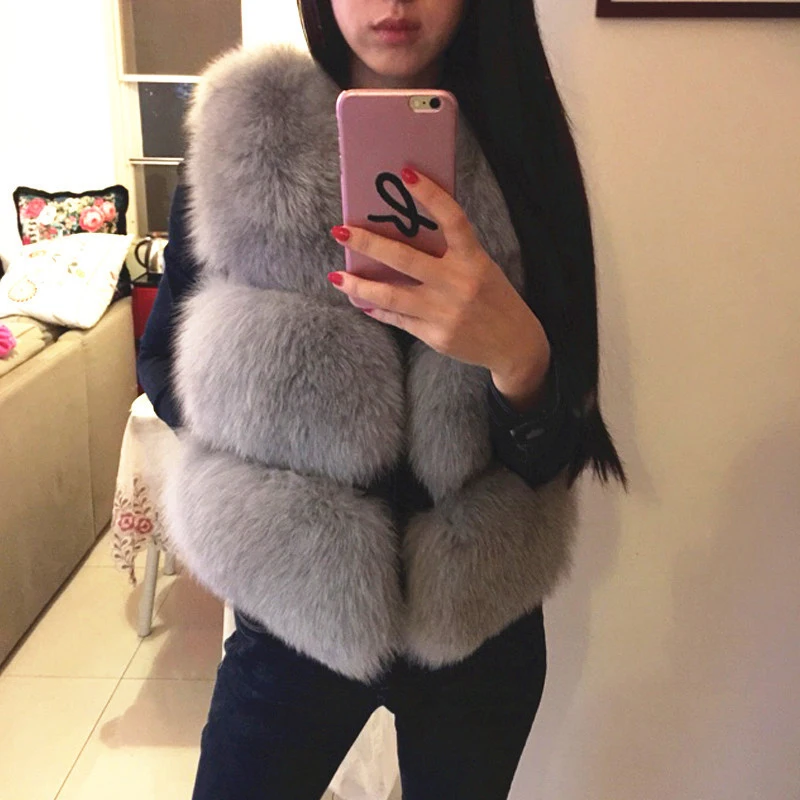HJQJLJLS 2022 Autumn Winter Thick Warm Faux Fur Vest Women High Quality Fashion O-Neck Short Fur Coat Female Jacket Fuzzy Coat