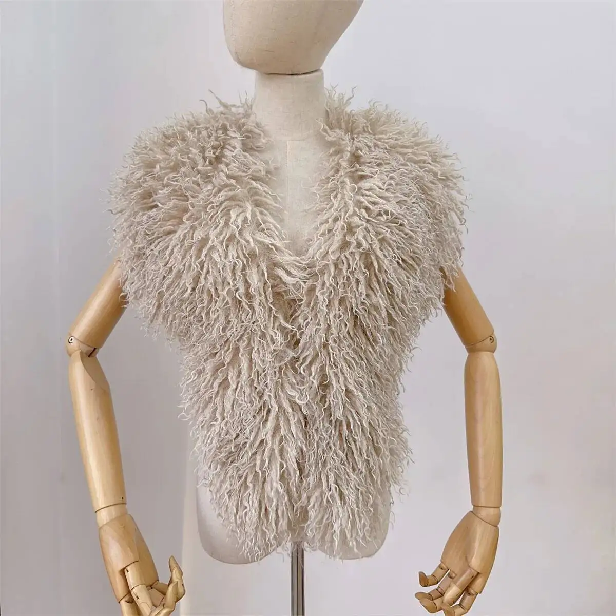 LANMREM 2025 New Faux Fur Vest For Women Imitation Shearling Sexy Backless Halter Top Autumn Winter Chic Clothing 2DB4916