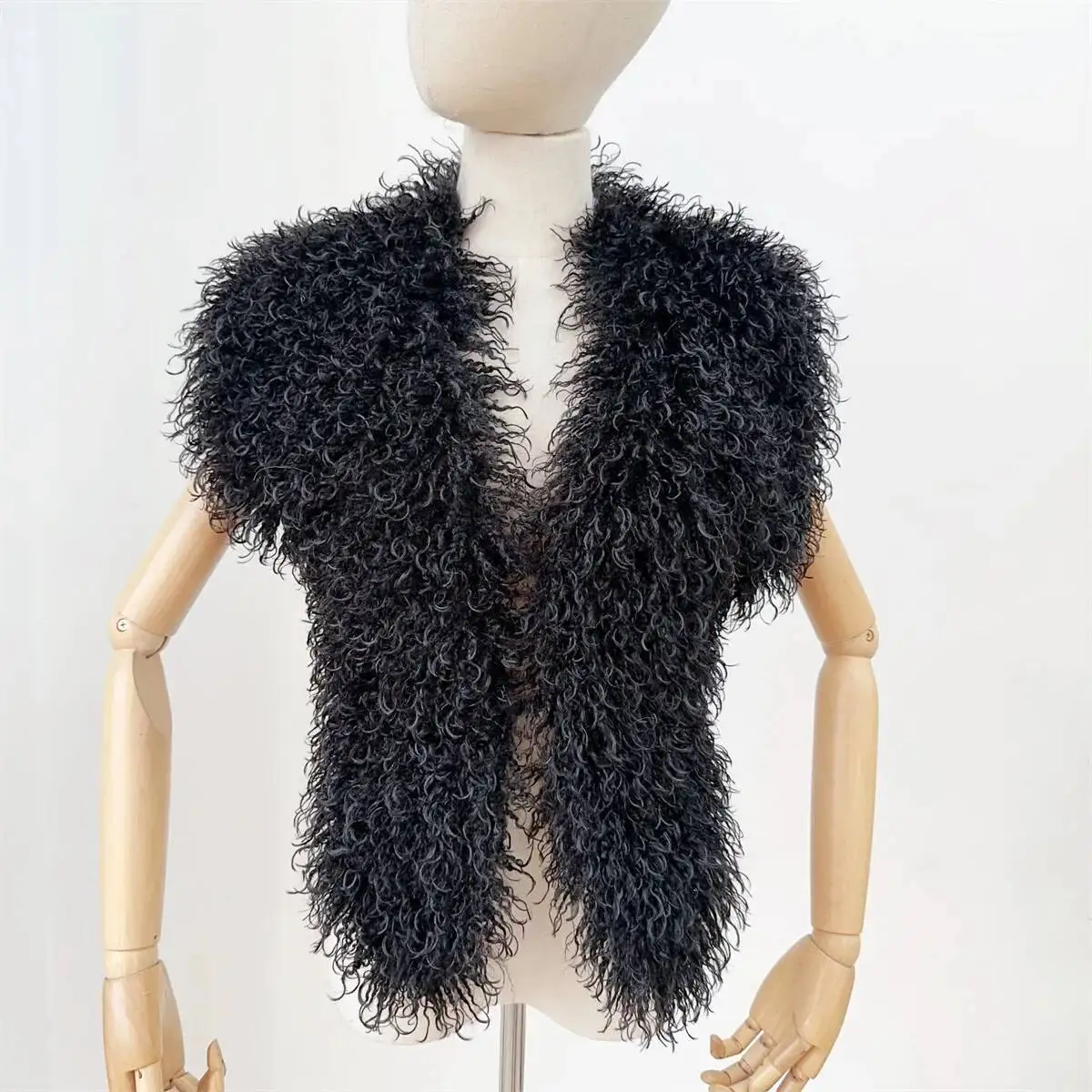 LANMREM 2025 New Faux Fur Vest For Women Imitation Shearling Sexy Backless Halter Top Autumn Winter Chic Clothing 2DB4916