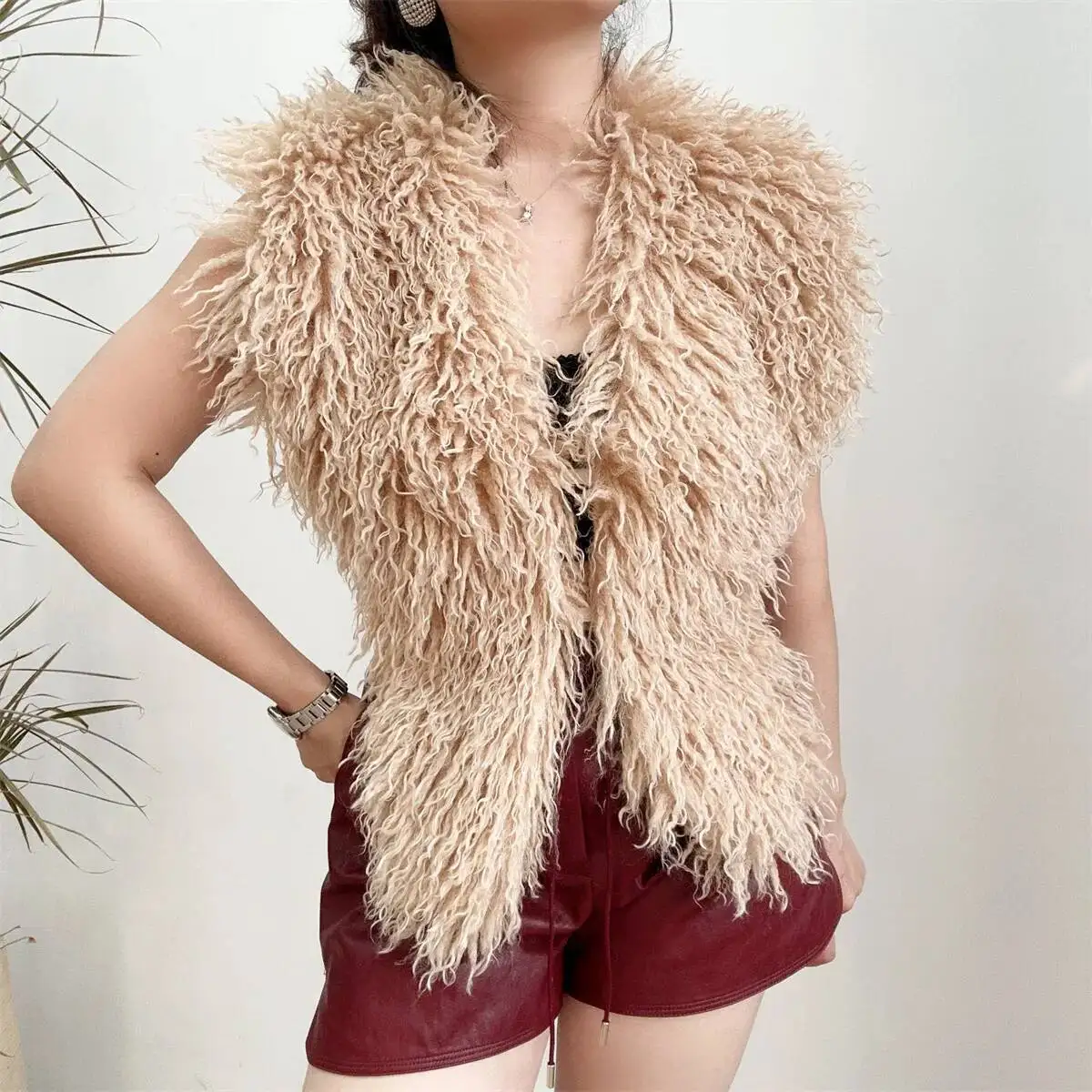 LANMREM 2025 New Faux Fur Vest For Women Imitation Shearling Sexy Backless Halter Top Autumn Winter Chic Clothing 2DB4916