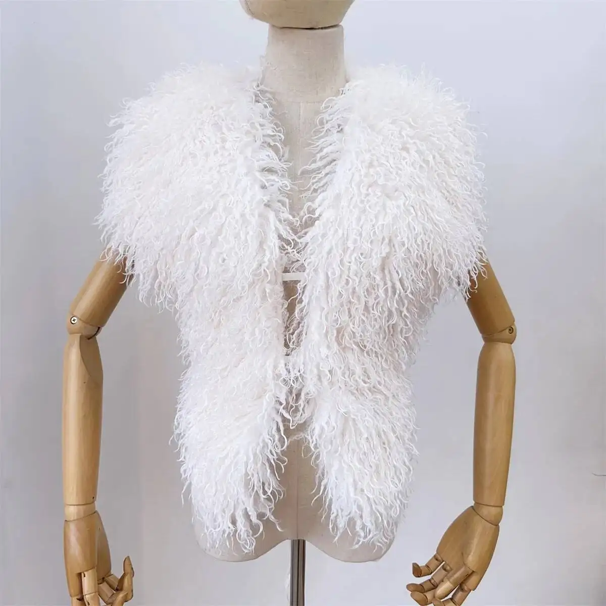 LANMREM 2025 New Faux Fur Vest For Women Imitation Shearling Sexy Backless Halter Top Autumn Winter Chic Clothing 2DB4916