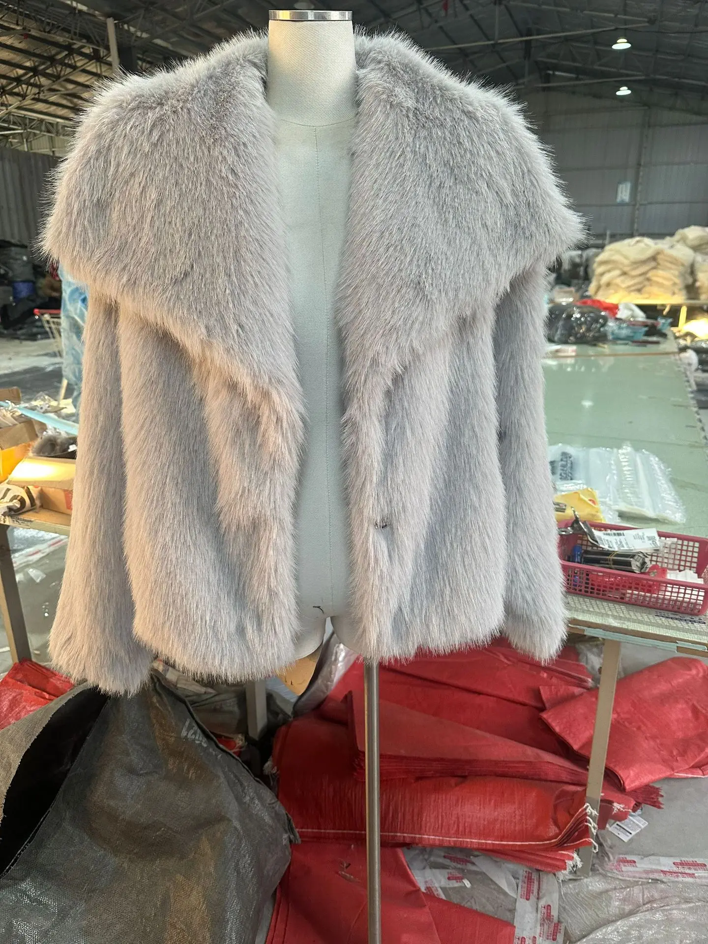 European American Winter New Fashion Women's Elegant Casual Trendy Simple Basic Faux Fur Cardigans Female Clothes Coats Tops