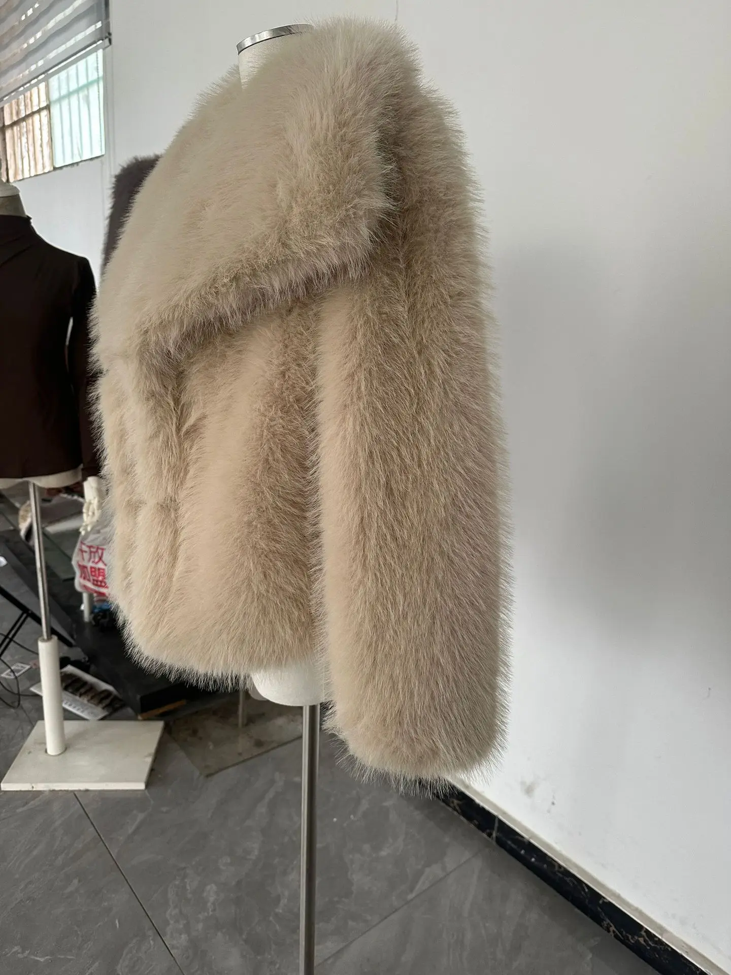 European American Winter New Fashion Women's Elegant Casual Trendy Simple Basic Faux Fur Cardigans Female Clothes Coats Tops
