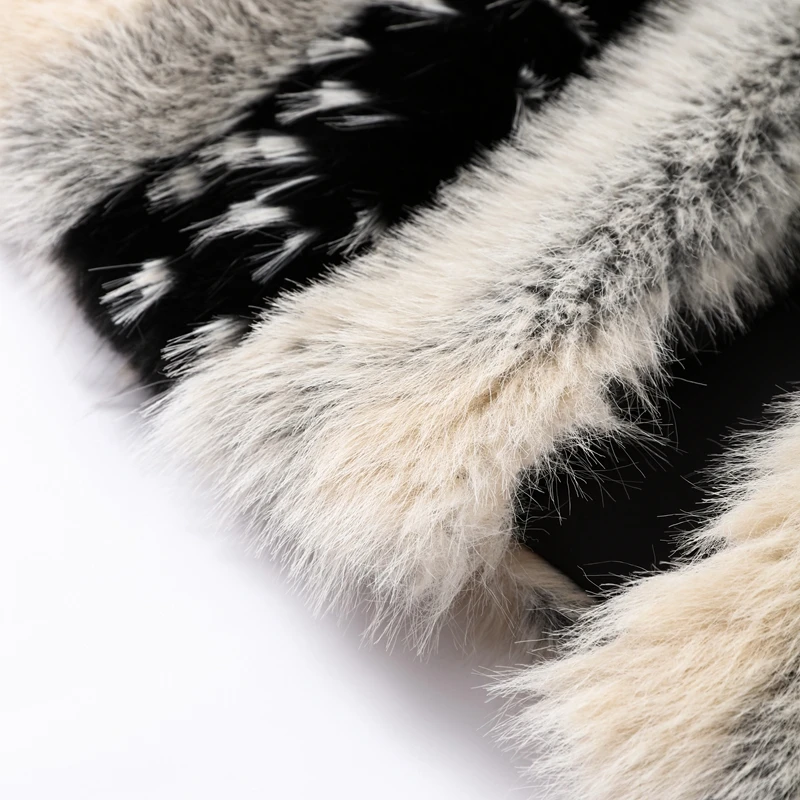 Stylish Contrast Faux Fur Women Coat Elegant O-neck Single Breasted Full Sleeve Female Coats 2026 Autumn Winter Chic Lady Jacket