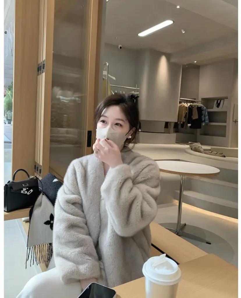 Faux Mink Fur Coats for Women,Covered Button Short Jackets,V-Neck Overcoat,Female Clothes,Thicken Warm ,Preppy Style，New，Winter