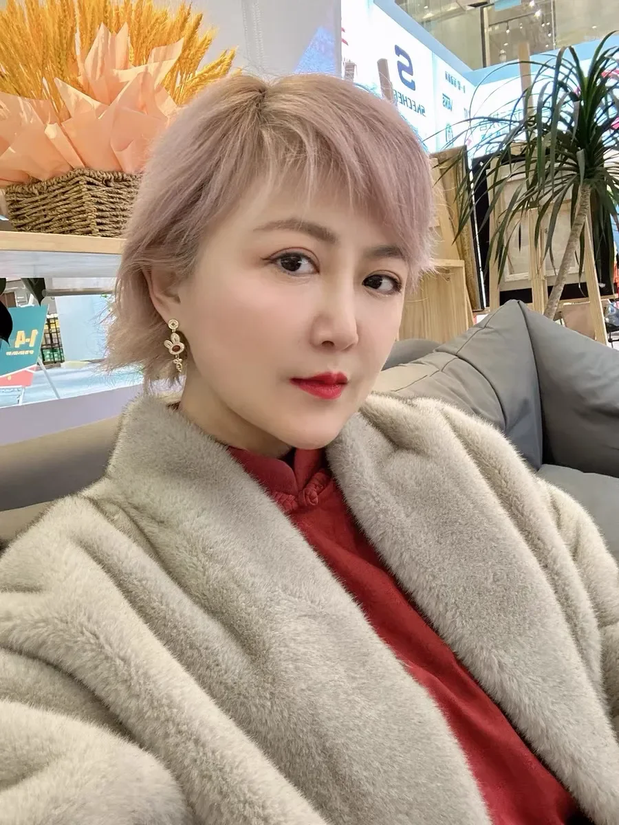 Faux Mink Fur Coats for Women,Covered Button Short Jackets,V-Neck Overcoat,Female Clothes,Thicken Warm ,Preppy Style，New，Winter