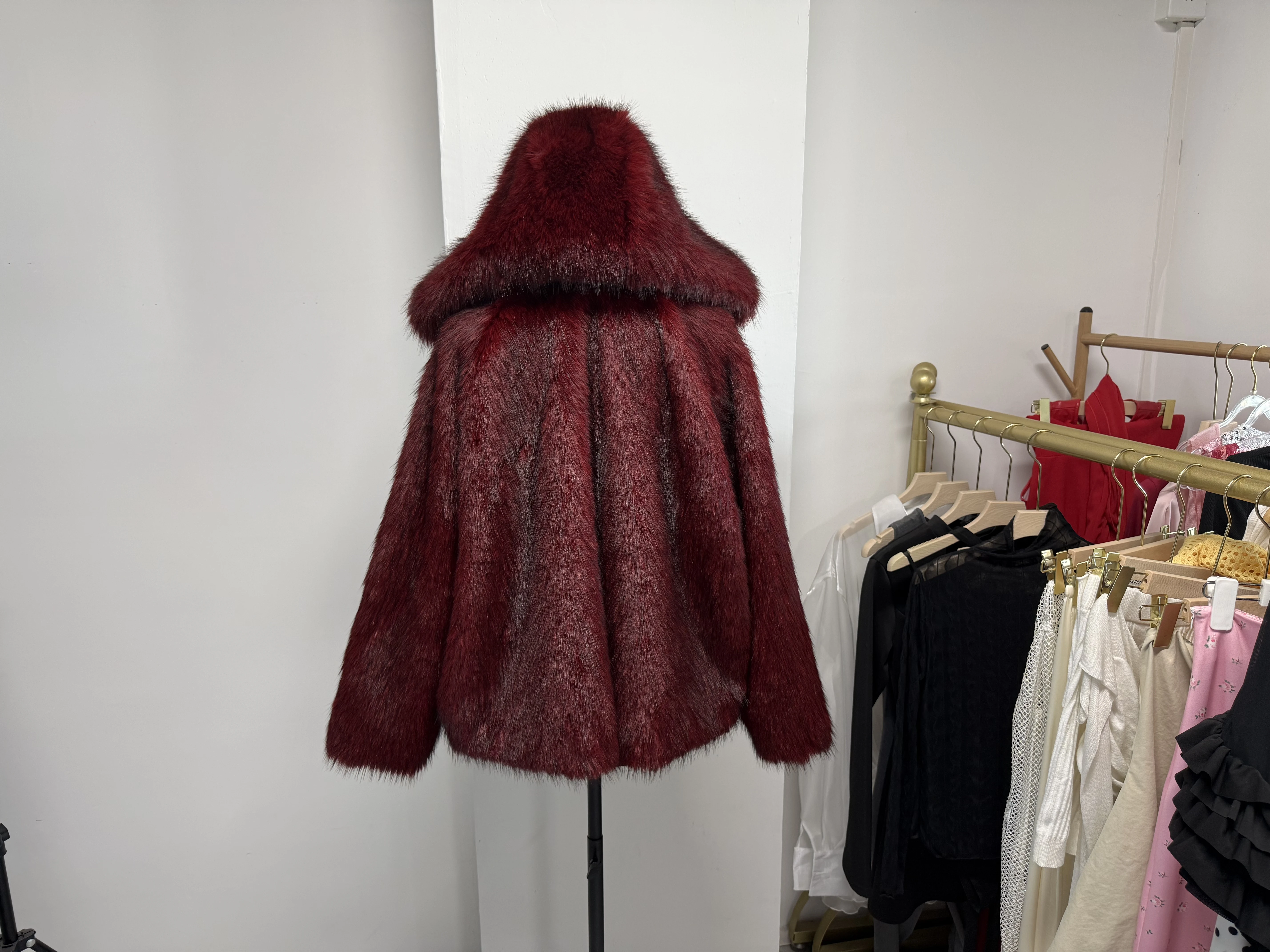 Tossy Fashion Fur Feather Outwear Hoodie jacket Loose Warm Winter 2025 Sexy Fluffy Streetwear Overcoat Women's Fur Feather New