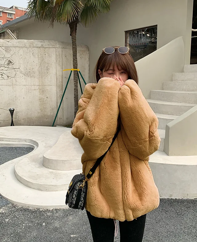 Oversize Parkas Women's Winter Fur Jacket Female Loose Faux Rabbit Fur Zip Hooded Thicken Short Fur Coat Thick Furry Warm Jacket