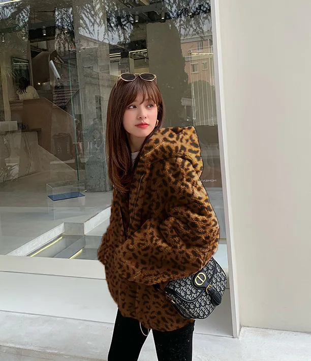 Oversize Parkas Women's Winter Fur Jacket Female Loose Faux Rabbit Fur Zip Hooded Thicken Short Fur Coat Thick Furry Warm Jacket