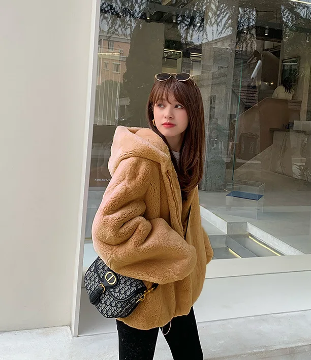 Oversize Parkas Women's Winter Fur Jacket Female Loose Faux Rabbit Fur Zip Hooded Thicken Short Fur Coat Thick Furry Warm Jacket