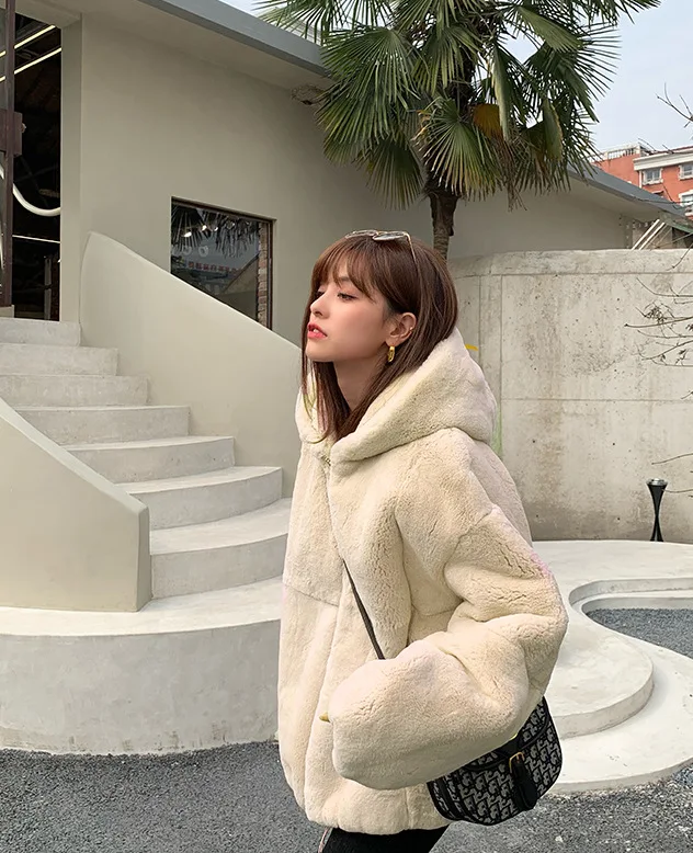 Oversize Parkas Women's Winter Fur Jacket Female Loose Faux Rabbit Fur Zip Hooded Thicken Short Fur Coat Thick Furry Warm Jacket