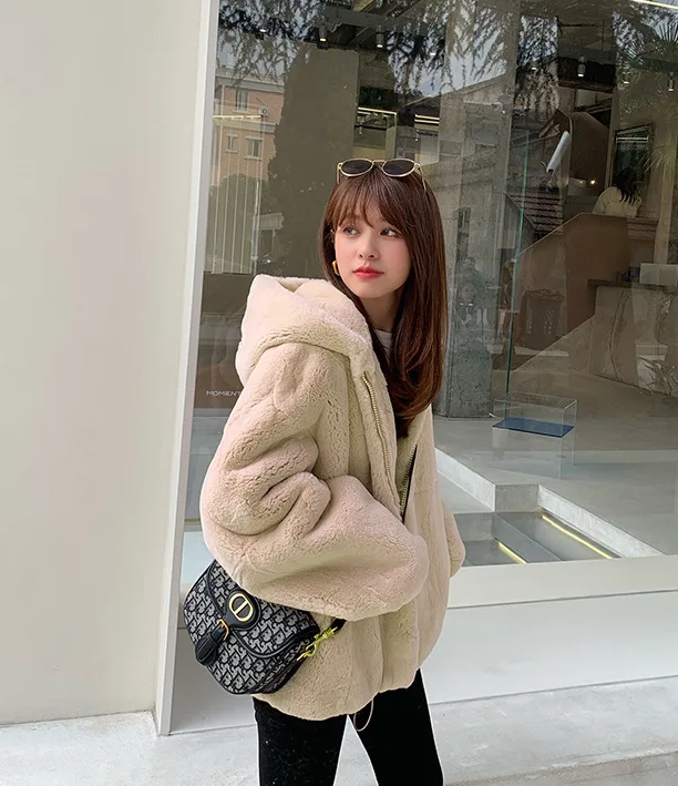 Oversize Parkas Women's Winter Fur Jacket Female Loose Faux Rabbit Fur Zip Hooded Thicken Short Fur Coat Thick Furry Warm Jacket