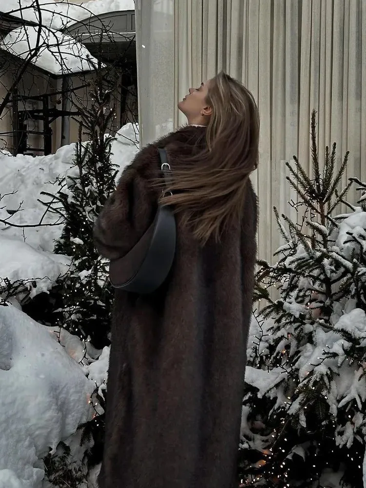 2025 New Vintage Luxury Long Faux Fox Fur Coat Women Winter Warm Fluffy Fur Jacket Female Street Furry Outerwear Overcoat
