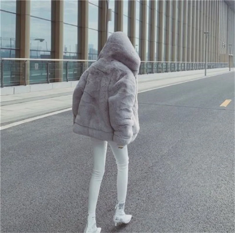 High Quality Quilted Thick Furry Coat Female Autumn And Winter Lamb Plush Imitation Mink Rex Rabbit Fur Coat Women Hooded Jacket