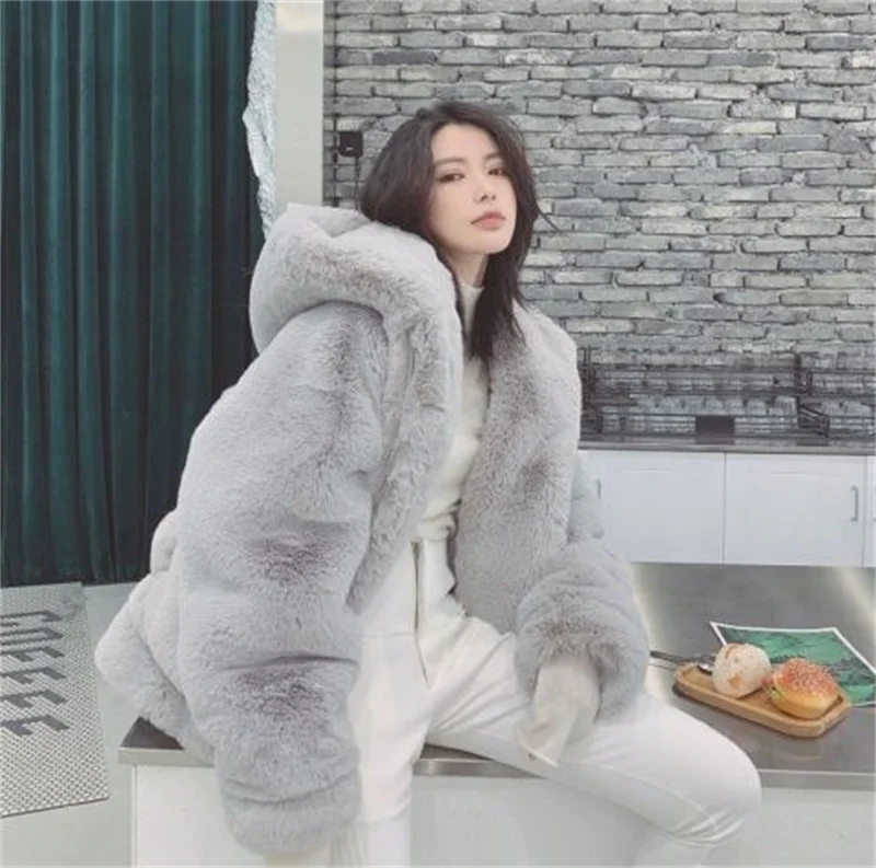 High Quality Quilted Thick Furry Coat Female Autumn And Winter Lamb Plush Imitation Mink Rex Rabbit Fur Coat Women Hooded Jacket