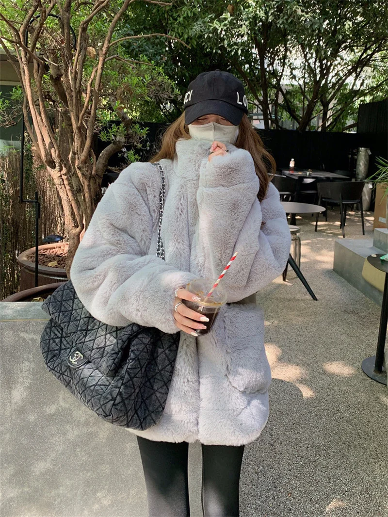 High Quality Quilted Thick Furry Coat Female Autumn And Winter Lamb Plush Imitation Mink Rex Rabbit Fur Coat Women Hooded Jacket