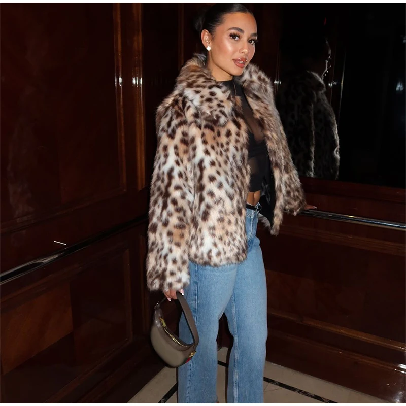 Fashion Leopard Faux Fur Coat Women Casual Lapel Single Breasted Plush Warm Overcoat 2025 Winter New Lady Cozy Print Streetwear