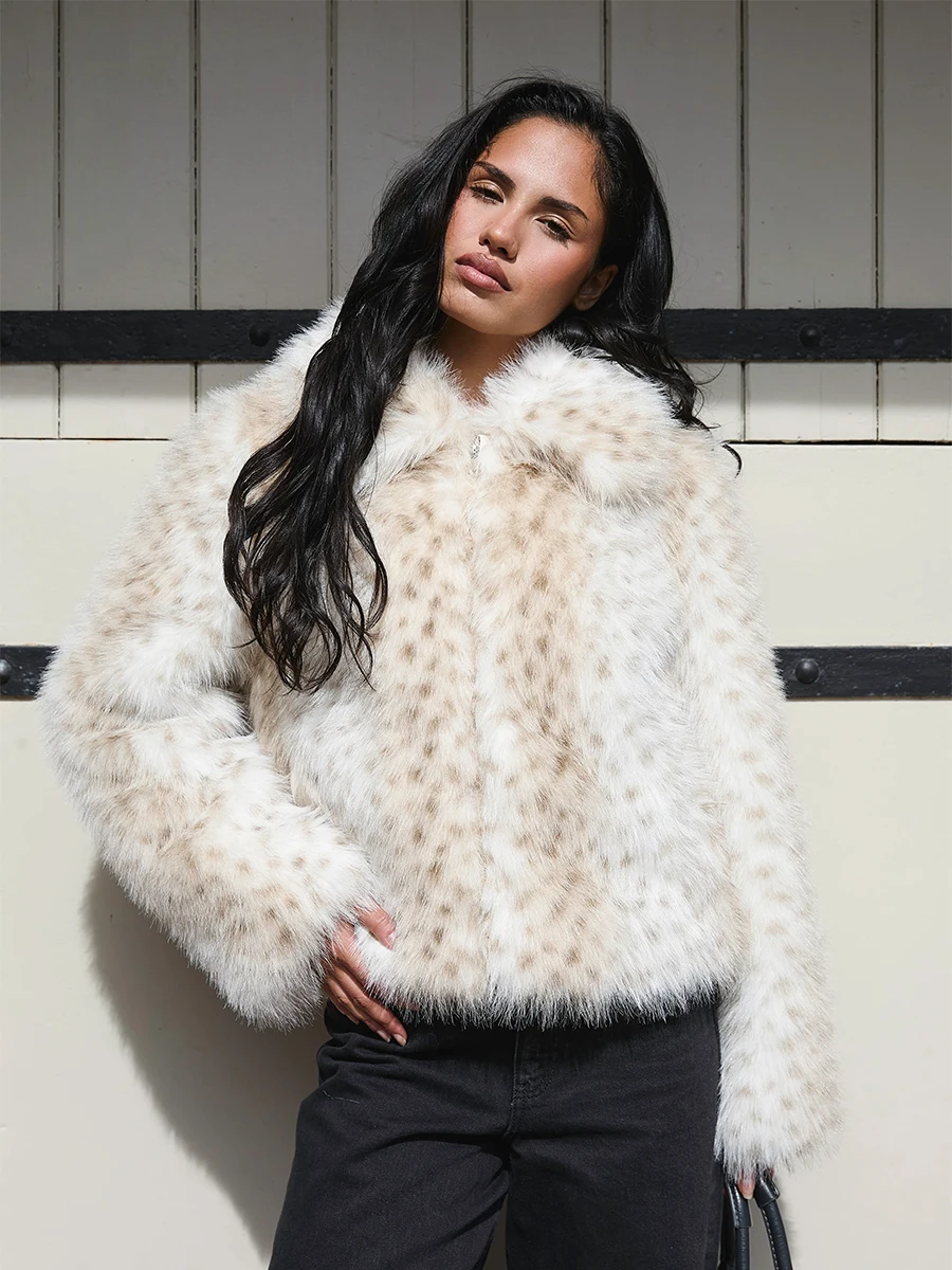 Deer Print Faux Fox Fur Cropped Shaggy Jacket in Beige Fluffy Lapel Collar School Student Trendy Warm Fur Coat Winter Outfit
