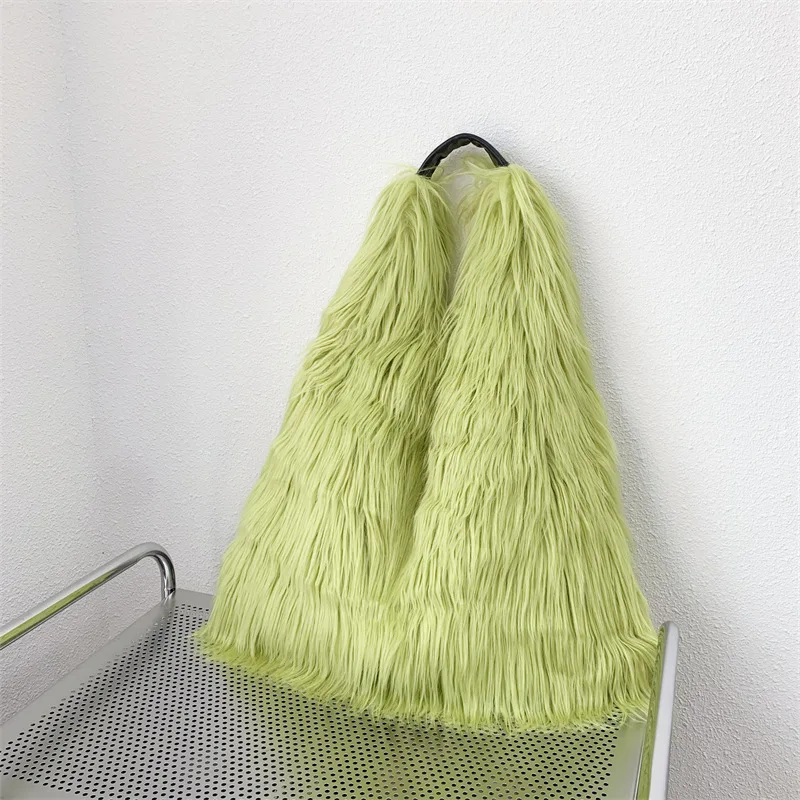 00s Cool Y2k Street Girls Hot Fluffy Furry Shoulder Bag Women Luxury Brand Fashion Faux Fur Hobos Big Tote Bag Harajuku Handbags