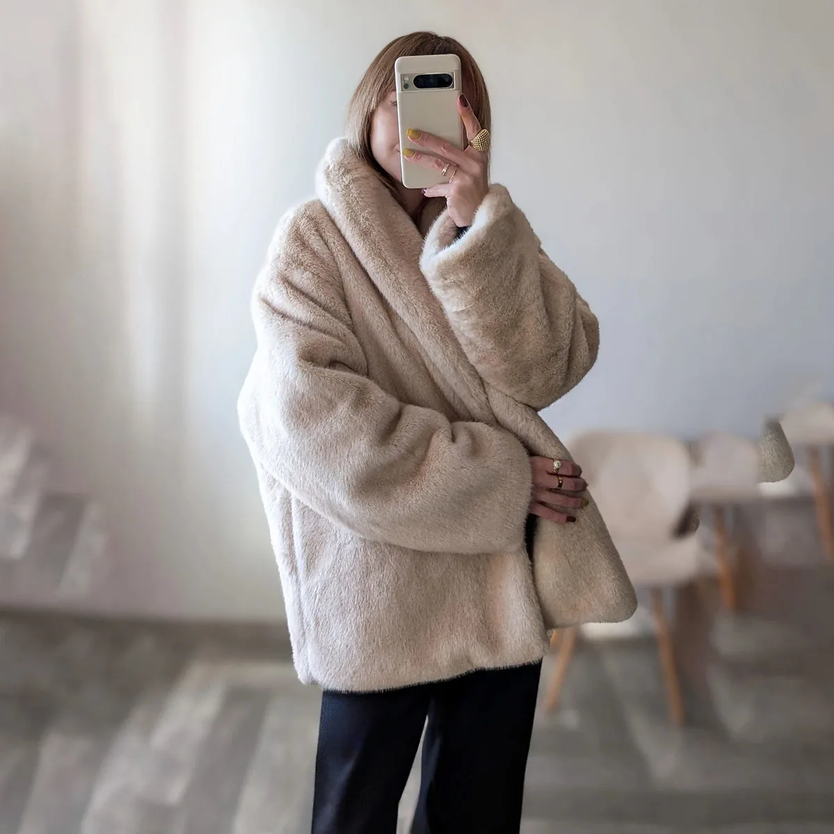 BJTZ Women’s Thickened Padded Faux Fur Coat Winter Warm Fake Fur Jacket Elegant Luxury Outerwear